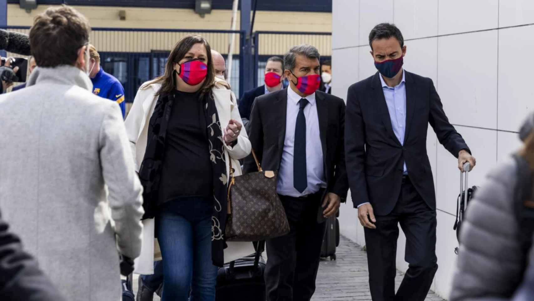 Laporta y Fort aterrizando en Sevilla / FC Barcelona