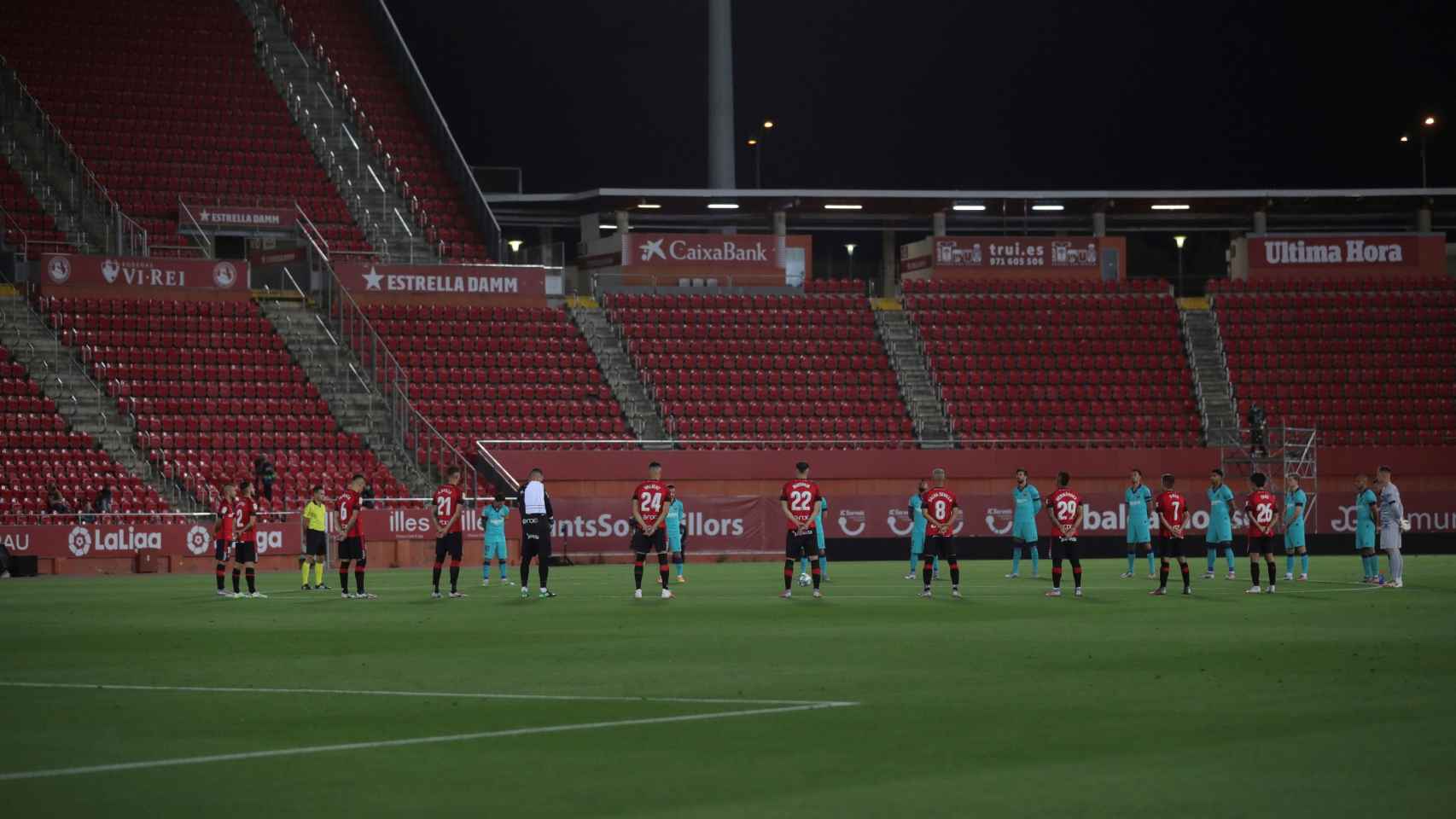 Estadio de Son Moix vacío en el Mallorca - Barça / EFE