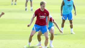 El Barça de Koeman, entrenando para su debut contra la Real Sociedad FCB