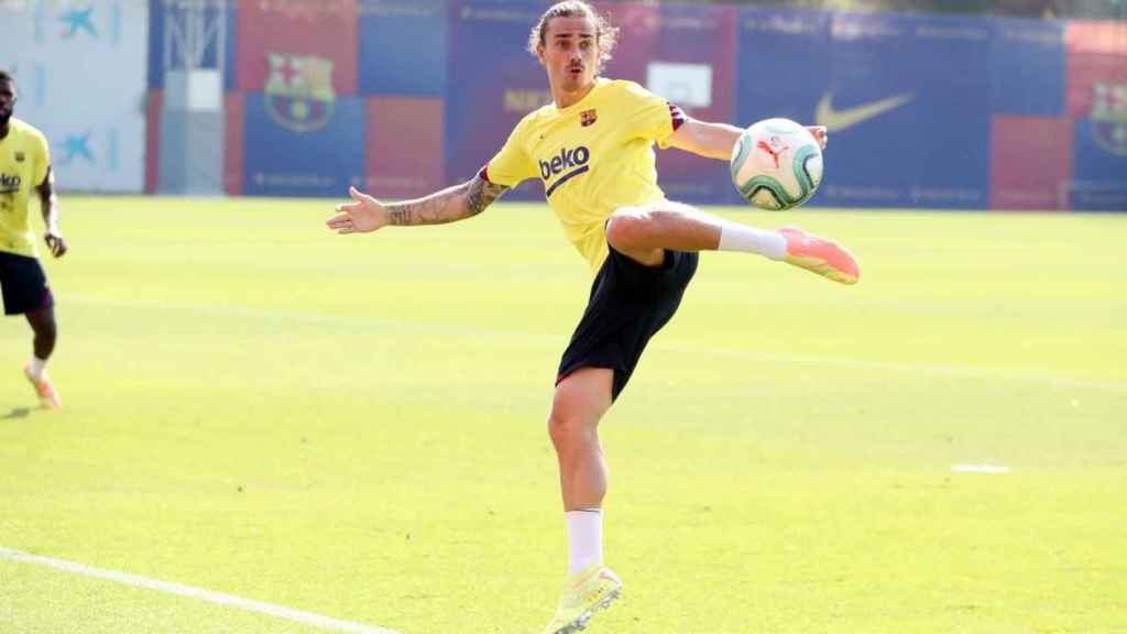 Antoine Greizmann durante el entrenamiento previo al partido contra el Atlético de Madrid / FC Barcelona