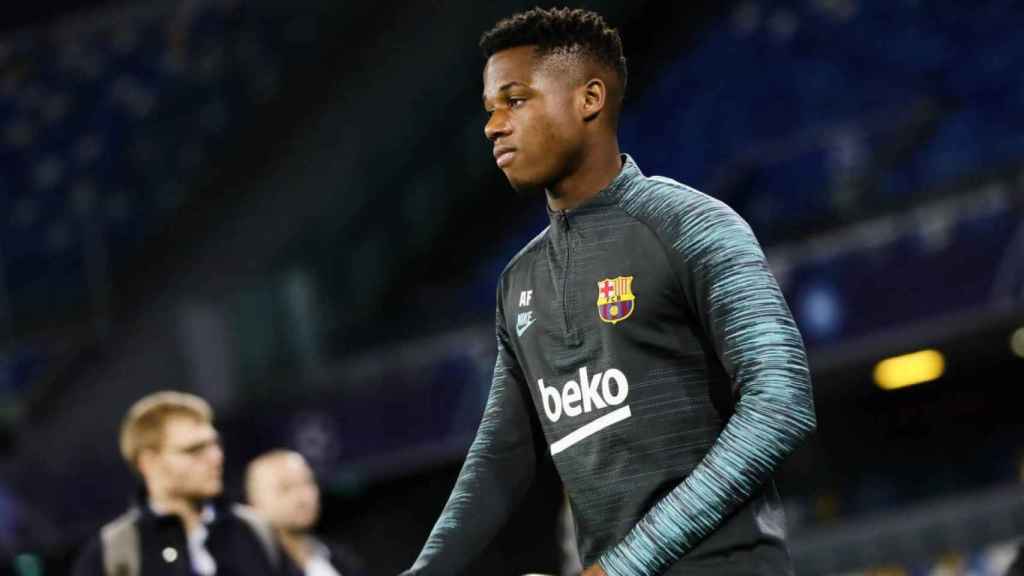 Ansu Fati, en un calentamiento con el Barça | FCB