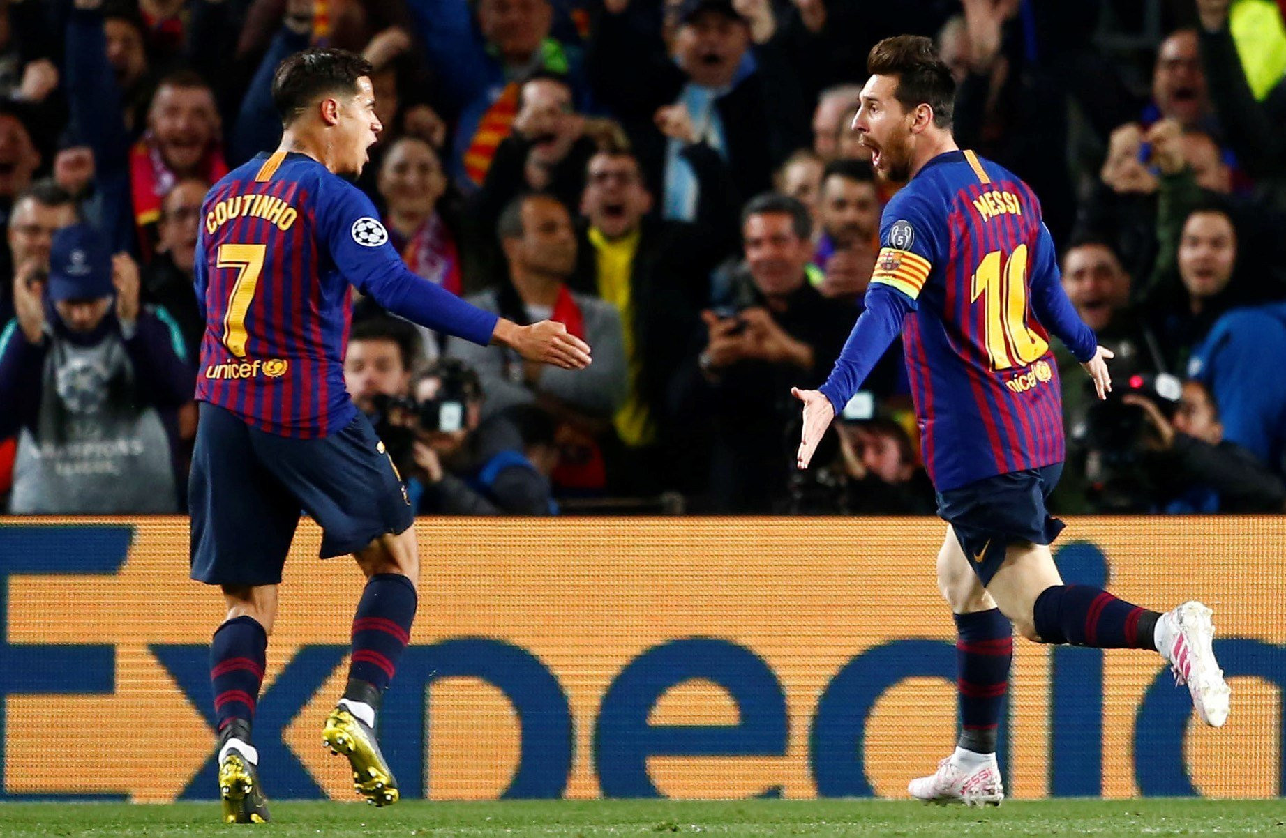 Una foto de Leo Messi y Philippe Coutinho celebrando el tanto del argentino / EFE