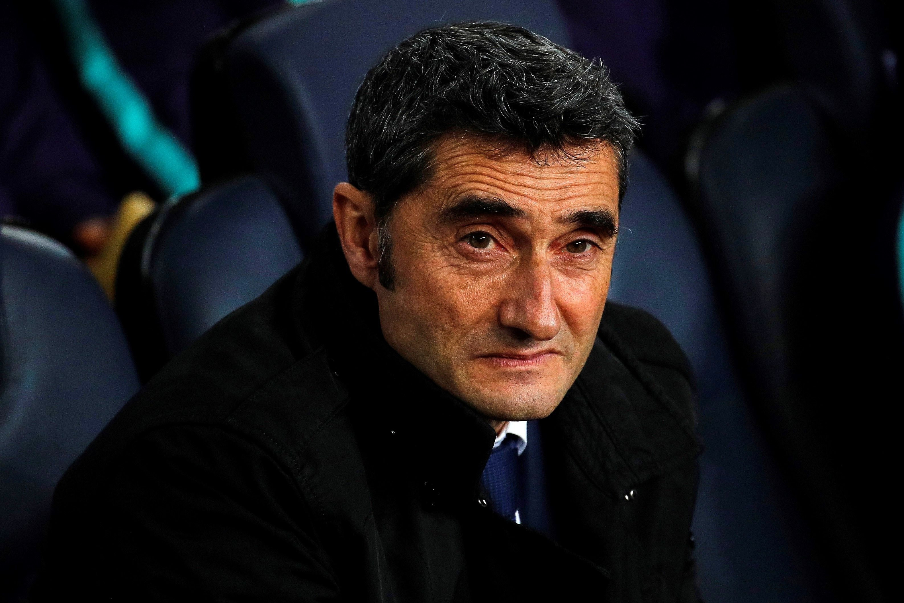 Una foto de Ernesto Valverde en el banquillo del Camp Nou / EFE