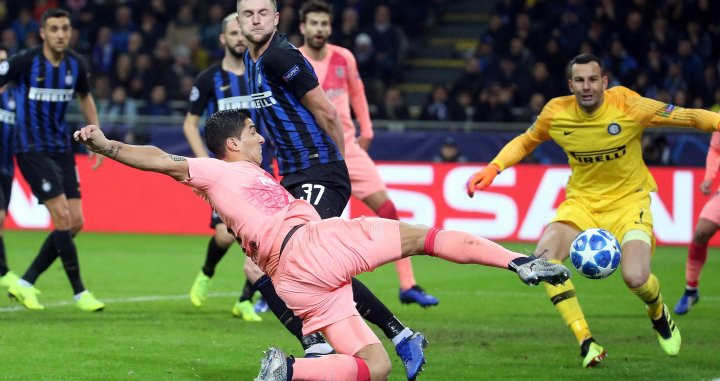 Una foto de Luis Suárez durante el partido frente al Inter de Milán / EFE