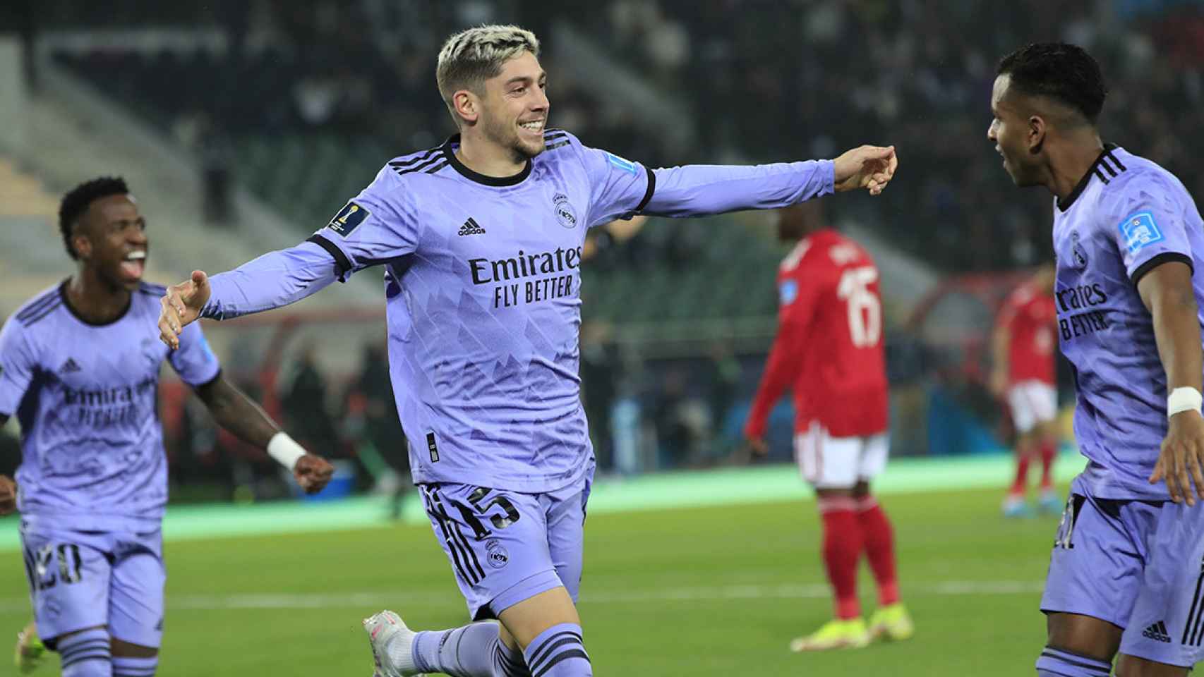 Fede Valverde, eufórico, por anotar uno de los goles del triunfo del Real Madrid / EFE