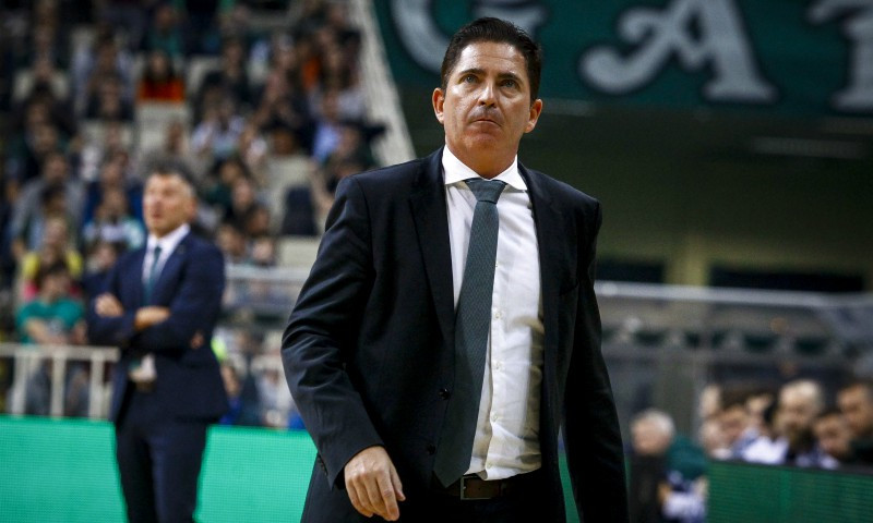 Xavi Pascual, en un partido como entrenador del Panathinaikos : EFE