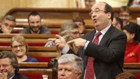 El primer secretario del PSC, Miquel Iceta, en la sesión de control del Gobierno catalán celebrada en el Parlamento catalán / EFE