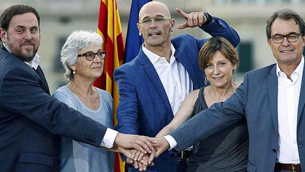 Junqueras (5), Casals (3), Romeva (1), Forcadell (2) y Mas (4), encabezan la candidatura de Junts pel Sí