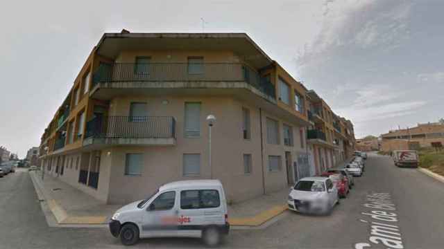 El pueblo de Alcoletge (Lleida) vive con temor ante la llegada de un grupo de okupas peligrosos / STREET VIEW