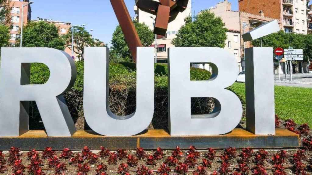 Entrada al centro urbano de Rubí, donde se ha detectado uno de los brotes de legionela / AYUNTAMIENTO DE RUBI