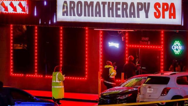 La escena del tiroteo en Atlanta, EEUU, donde han fallecido al menos ocho personas / EFE