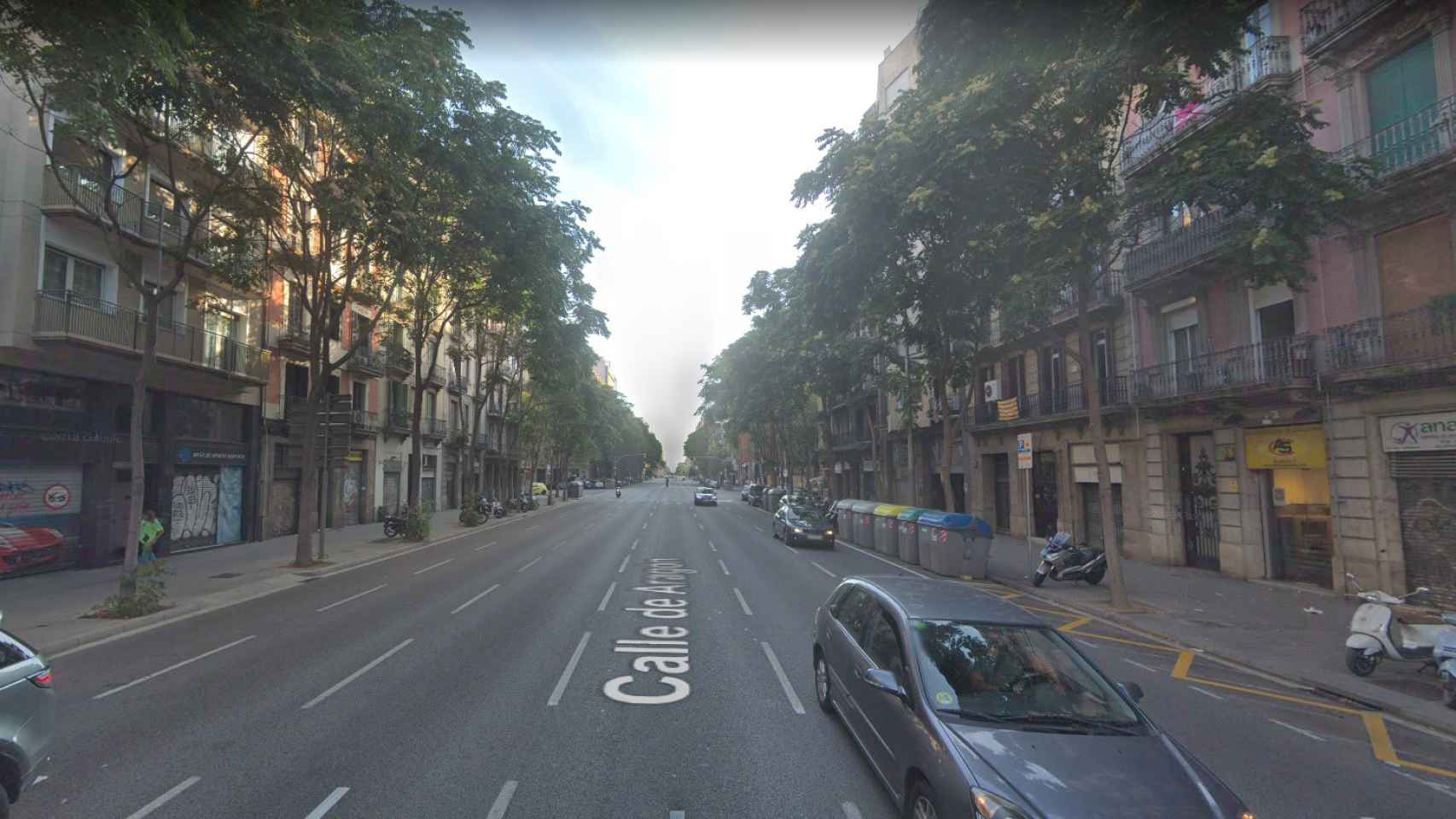 Calle Aragó de Barcelona, una de las que perderán un carril para luchar contra la contaminación / GOOGLE MAPS