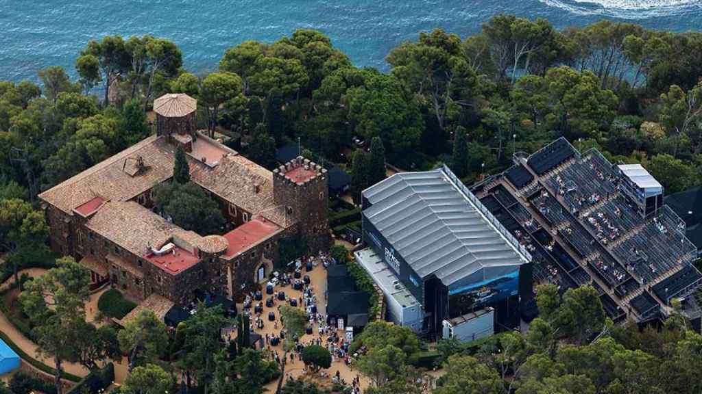 Imagen aérea del Cap Roig Festival / CAP ROIG