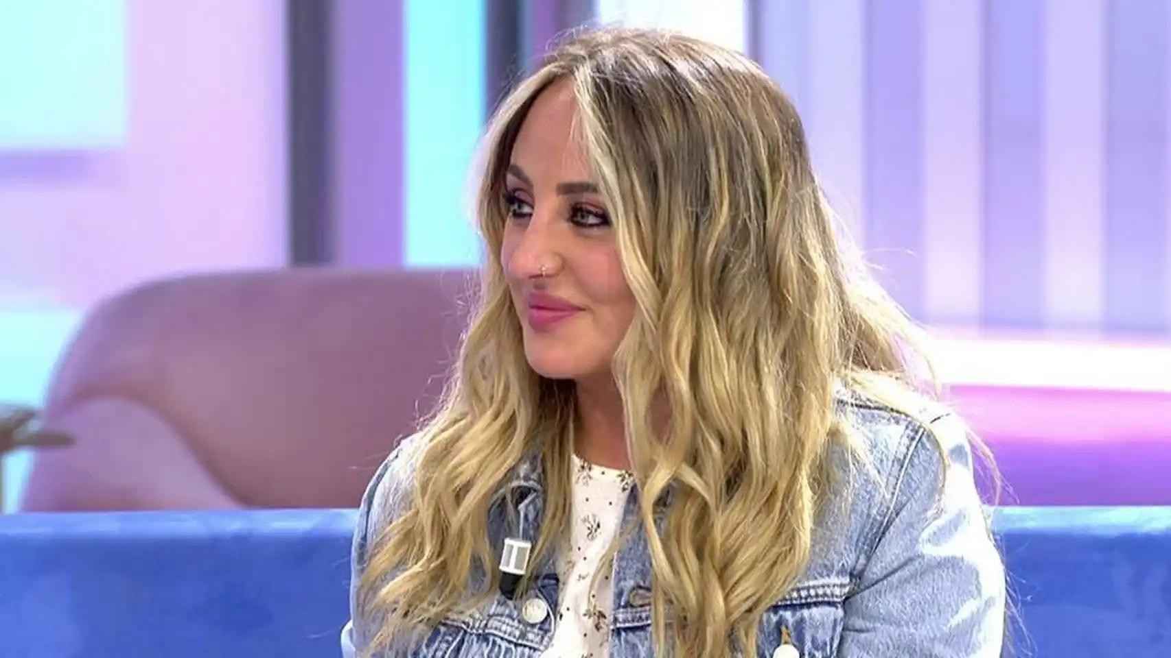 Rocío Flores en un plató / MEDIASET