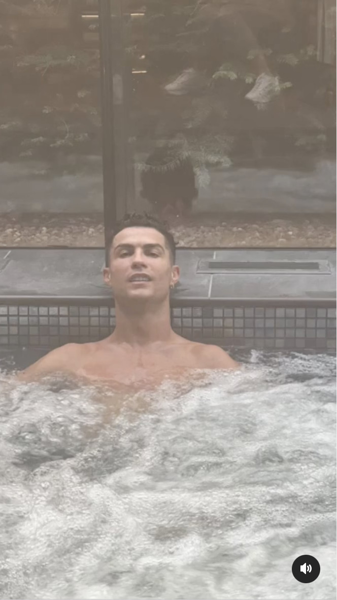 Cristiano Ronaldo en el jacuzzi