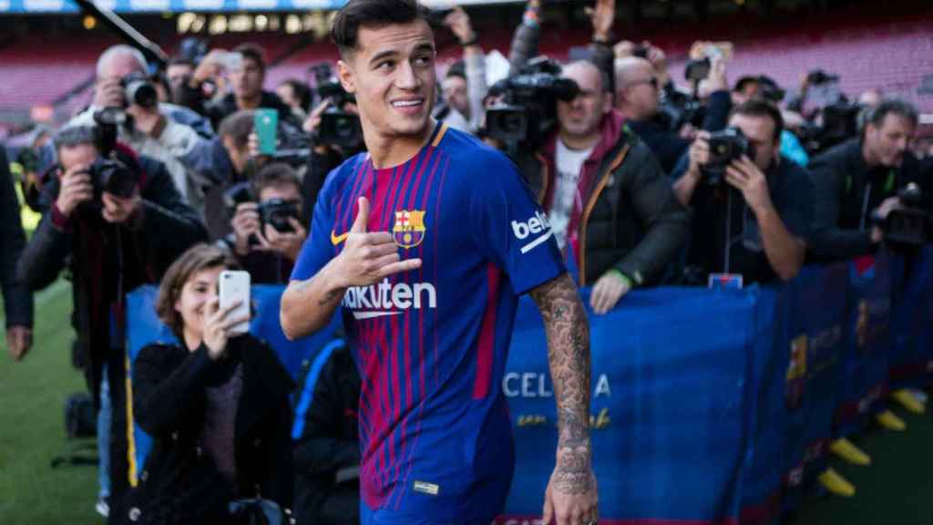 Coutinho en su presentación con el Barça EFE