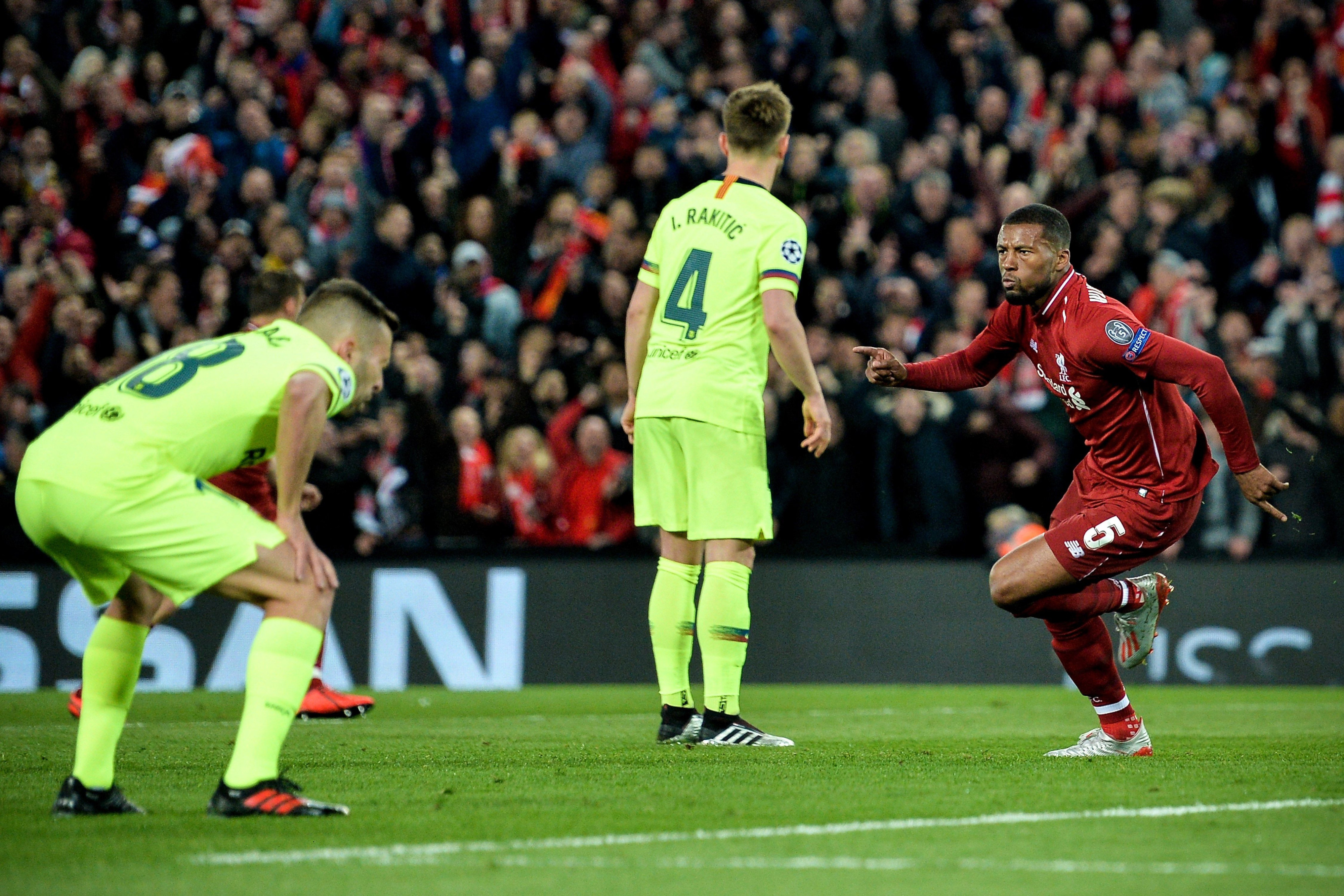 Jordi Alba lamenta el tercer gol del Liverpool / EFE