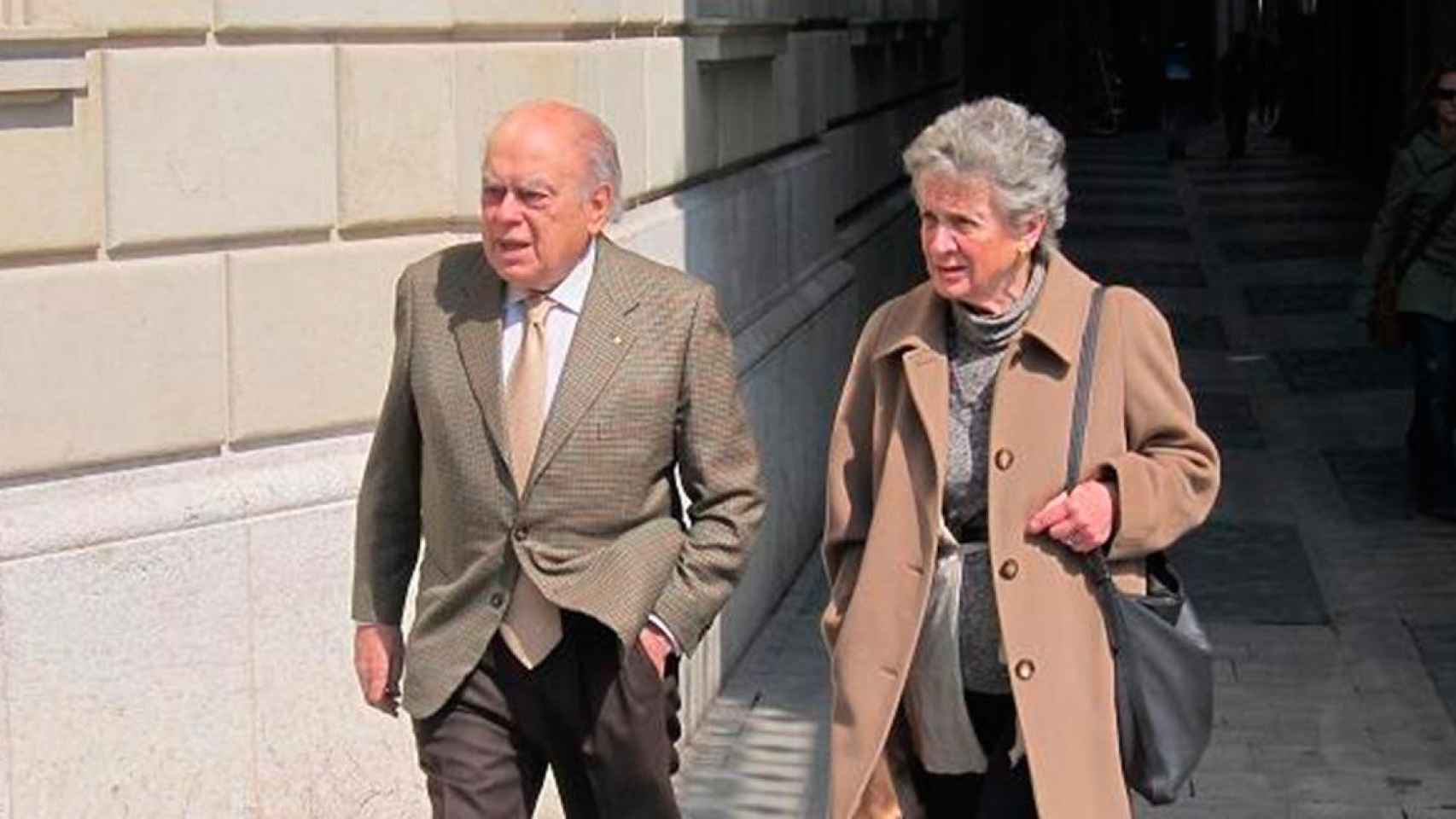 El expresidente de la Generalitat de Cataluña, Jordi Pujol y su esposa, Marta Ferrusola, en una imagen de archivo