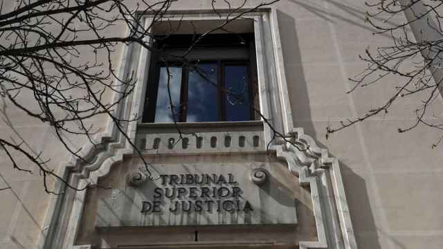 Fachada del Tribunal Superior de Justicia de Madrid (TSJM), que ha decidido mantener el adelanto electoral decretado por la presidenta autonómica, Isabel Díaz Ayuso / EFE