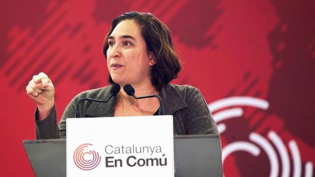 Ada Colau, alcaldesa de Barcelona, durante un acto de Catalunya en Comú, paraguas de la coalición que gobierna Barcelona / EFE
