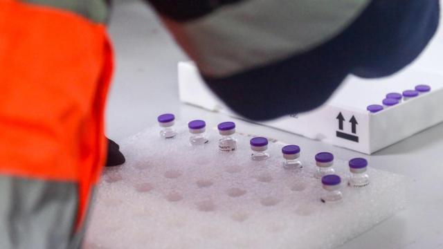 La vacunación del Covid-19 se amplía al sector privado en tres comunidades / EP