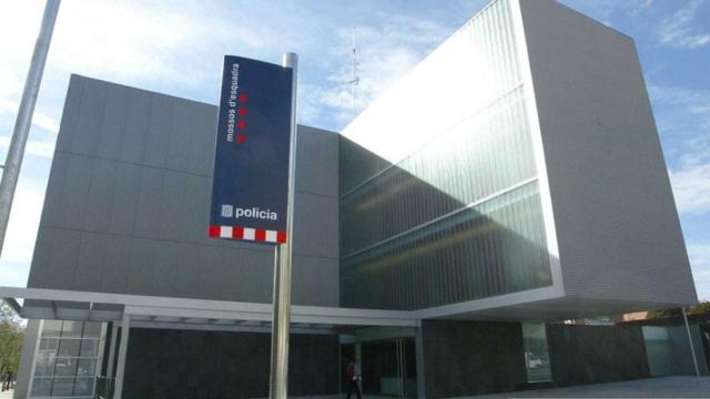 Comisaría de Sant Andreu, en Barcelona, donde se lesionó el mosso / MOSSOS D'ESQUADRA