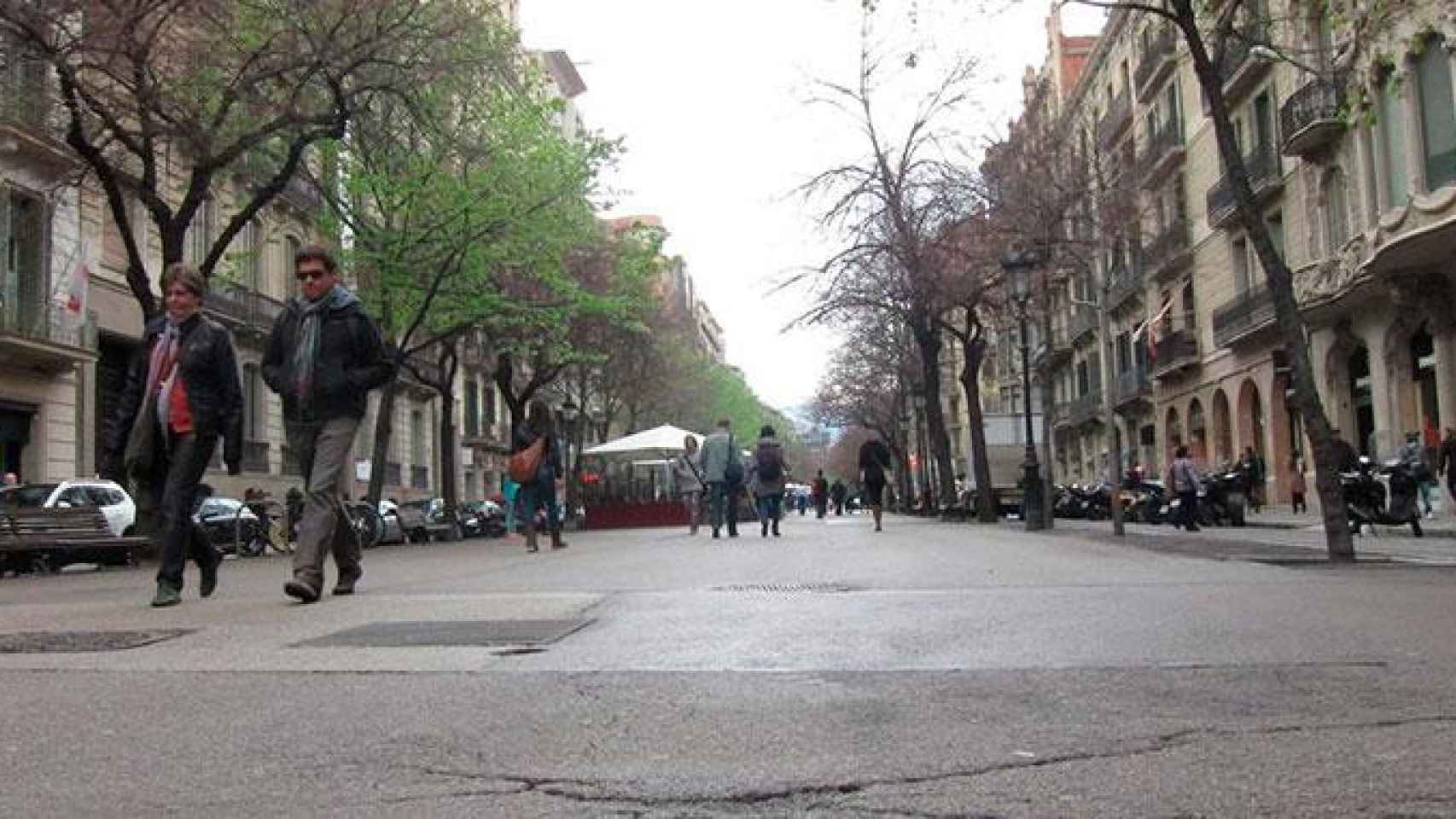 Zona peatonal central de la Rambla de Catalunya de Barcelona / EUROPA PRESS