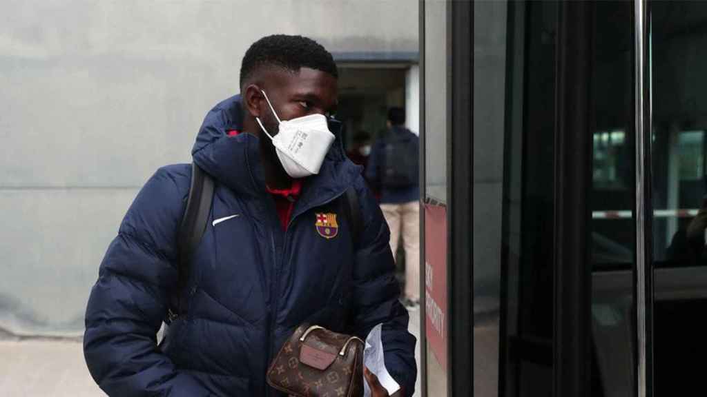 Samuel Umtiti, jugador del Barça, durante el desplazamiento a Granada / FCB