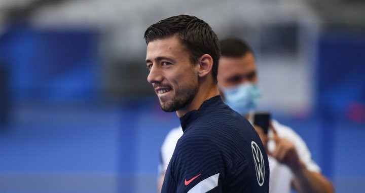 Lenglet entrenando con la selección francesa / Redes