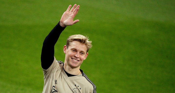 Una foto de Frenkie de Jong en el Santiago Bernabéu / EFE