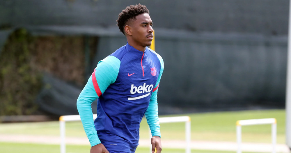 Junior Firpo entrenando con el Barça / FC Barcelona