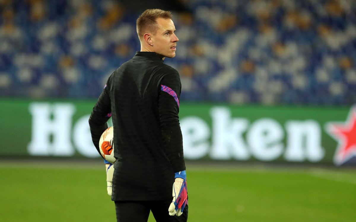 Ter Stegen, durante un calentamiento con el FC Barcelona / EFE