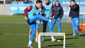 Coutinho entrenando con el Barça FCB