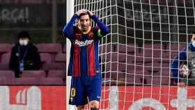 Leo Messi, lamentando una acción ante la Juventus | EFE