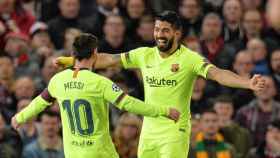 Una foto de Luis Suárez y Leo Messi celebrando el gol ante el Manchester United / EFE