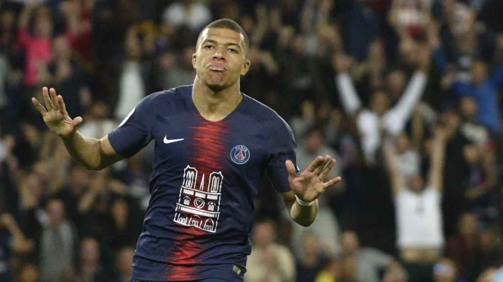 Mbappé celebrando un gol del PSG contra el Mónaco / EFE