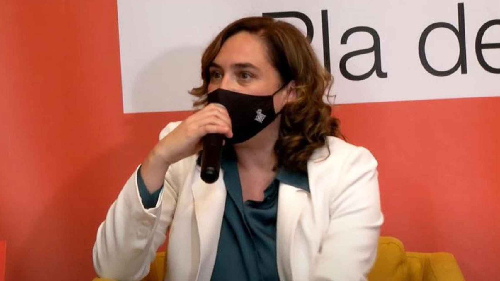 Ada Colau, alcaldesa de Barcelona, durante un acto público / EP