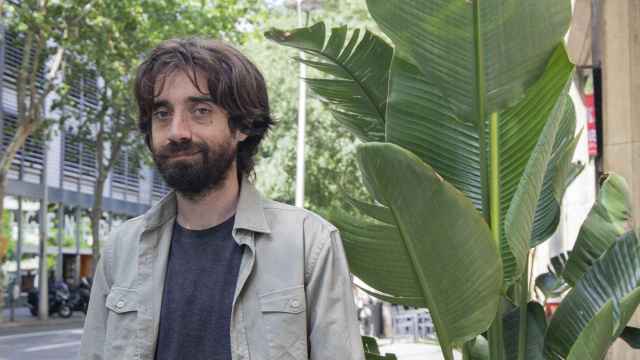 El escritor Juan Gómez Bárcena en Barcelona / GALA ESPÍN