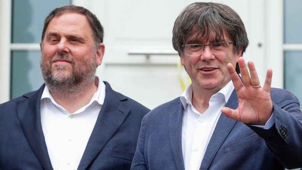 Puigdemont y Junqueras, en la mansión del expresidente de la Generalitat prófugo en Waterloo (Bélgica)