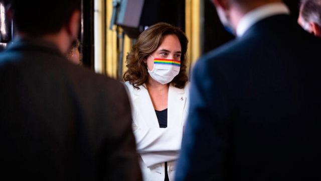 Ada Colau, alcaldesa de Barcelona, durante una comparecencia pública durante la pandemia / EFE