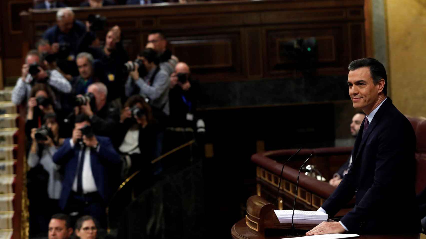 El candidato a la investidura a la presidencia del Gobierno, Pedro Sánchez, en el Congreso de los Diputados / EFE