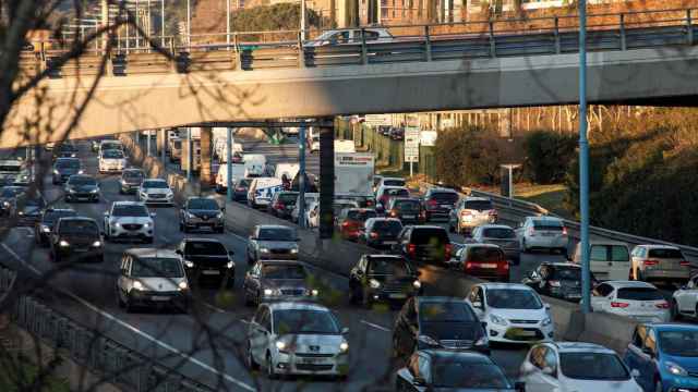 Retenciones en la ronda de dalt de Barcelona / SCT