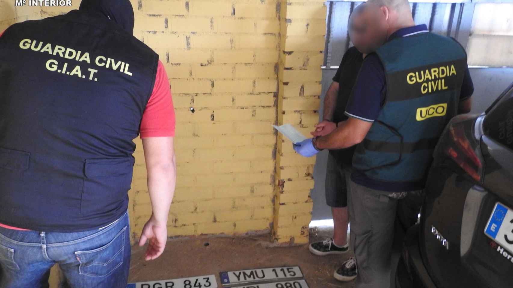 Matriculas falsas usadas por la trama criminal / GUARDIA CIVIL