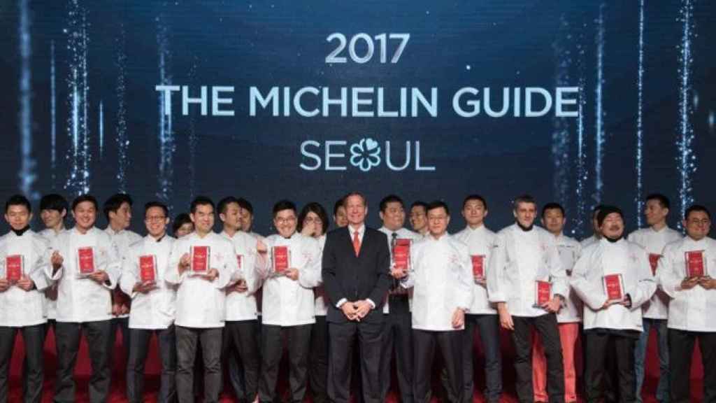 El director mundial de la Guía Michelin, Michael Ellis, en la presentación del libro rojo de Seúl 2017 / CG