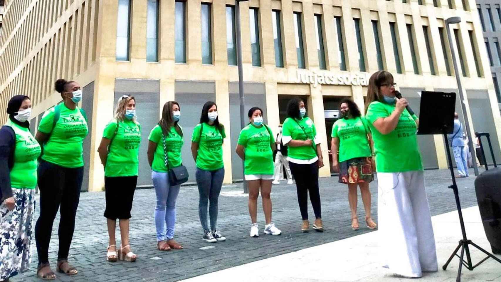 Imagen de Las Kellys en la Ciudad de la Justicia presentando su victoria judicial / CG