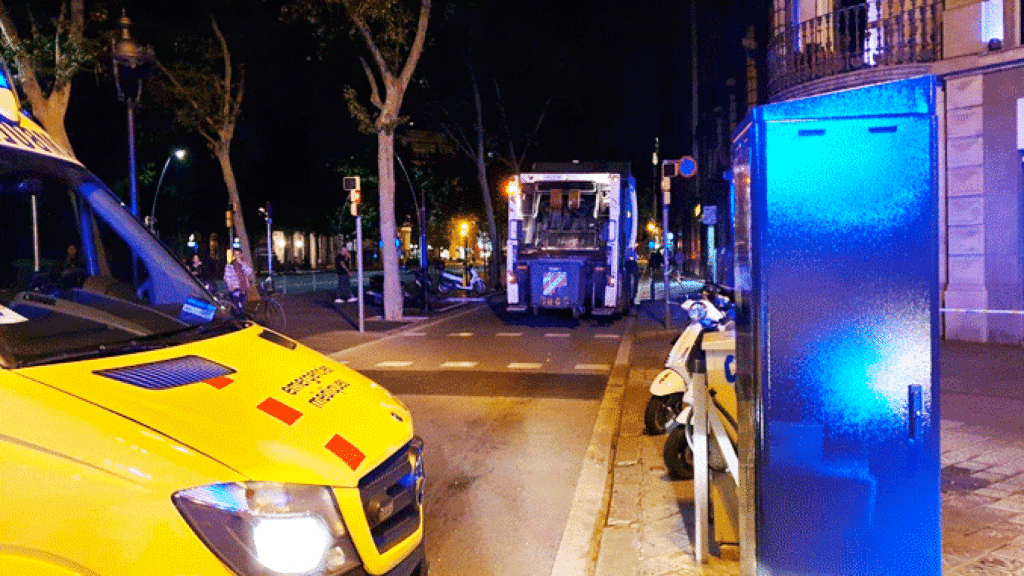 Lugar del atropello de un repartidor de Glovo en Barcelona / CG