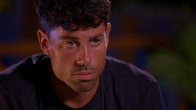 Diego con los ojos llorosos / MEDIASET