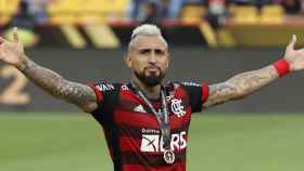 Arturo Vidal celebra el título de Copa Libertadores con el Flamengo / EFE