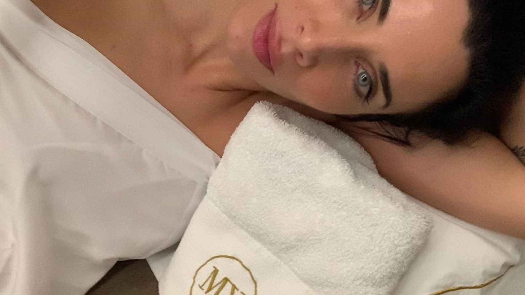 Pilar Rubio masaje