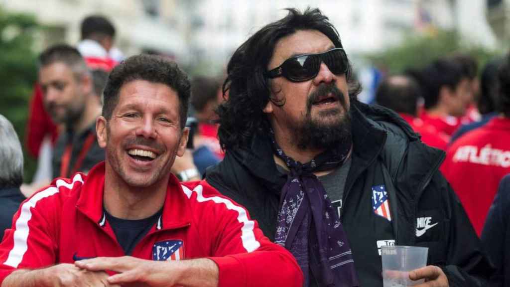 Simeone y el 'Mono' Burgos / EFE